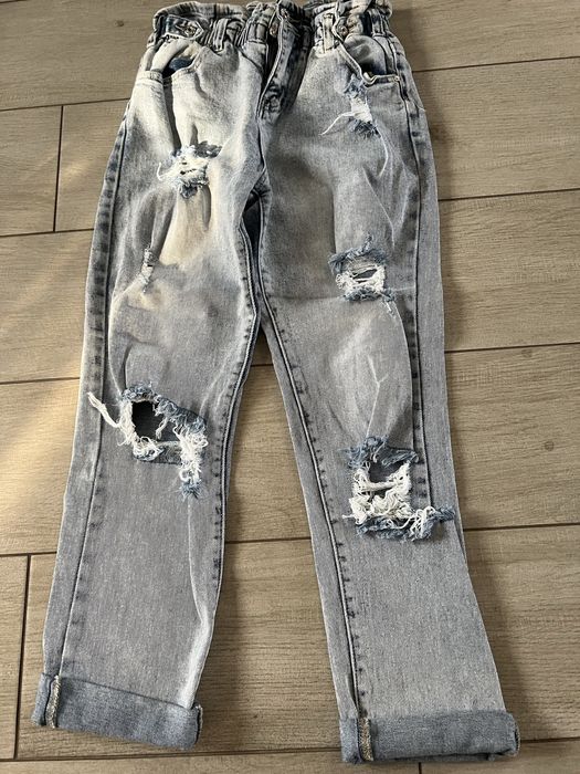 Sprzedam jansy z rozdarciami