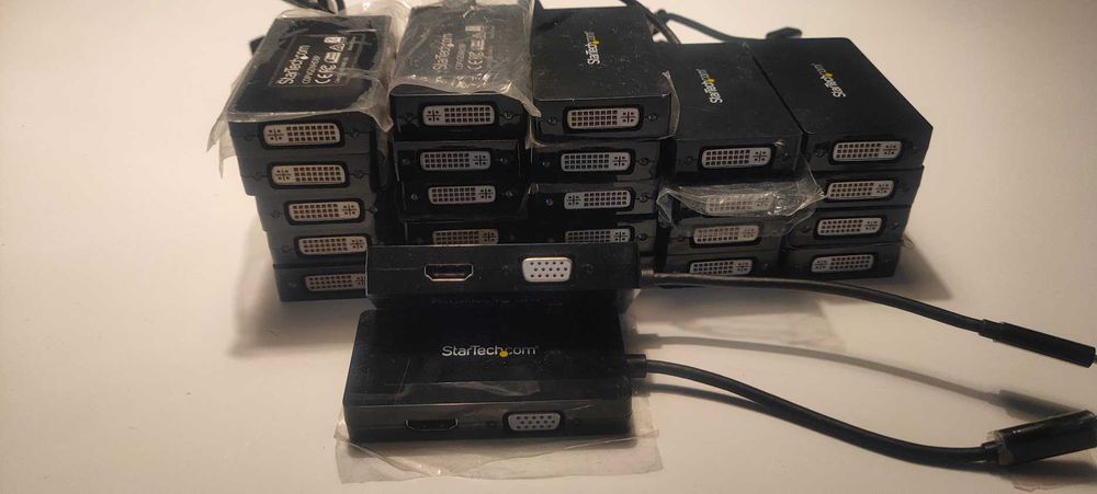 27 SZTUK - StarTech.com USB-C Adapter 4K 30Hz, USB C na HDMI/DVI/VGA