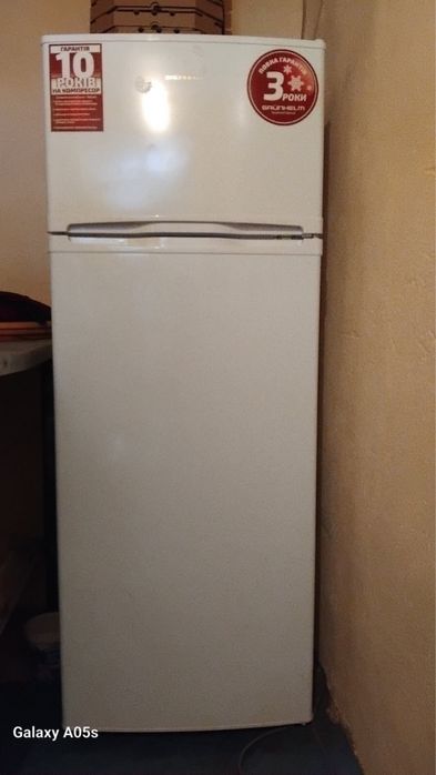 Новий Хододильник GRUNHELM