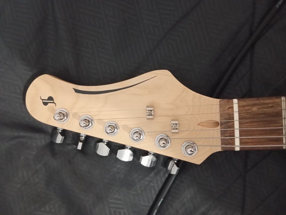 Guitarra elétrica