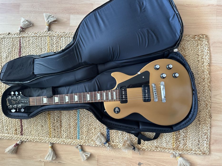 Gibson Les Paul Tribute 2019 / 純正ギグバッグ付き Gibson Les Paul Tribute 2019 / 純正ギグバッグ付き おまけ付き