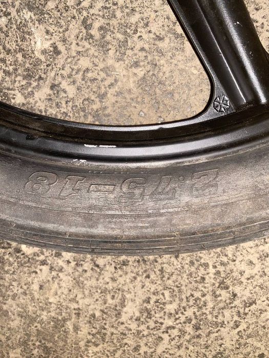 Колесо до мотоциклу на 18 + гальмівний диск.