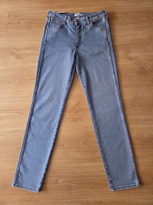 Nowe dżinsy Wrangler W28 L32