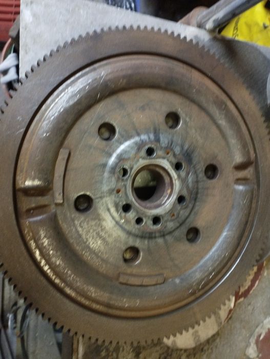 Разбираю Ситроен на запчасти маховик комплект Ситроен С5 CR2 1.6HDI