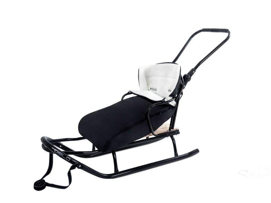 Nowe sanki z oparciem, pchaczem i śpiworkiem