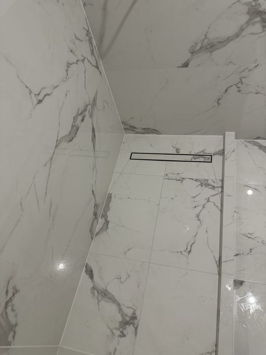 Виконую монтаж плитки