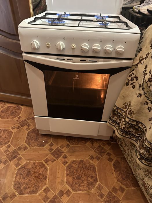 Газовая Плита  INDESIT.60cm.Доставка.