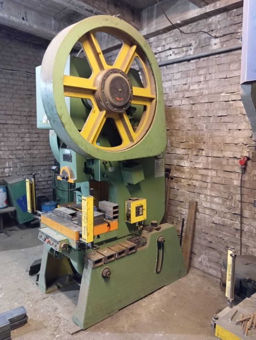 Prasa mimośrodowa 80T