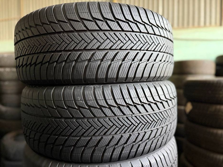 235/50R19 Bridgestone 2025p
