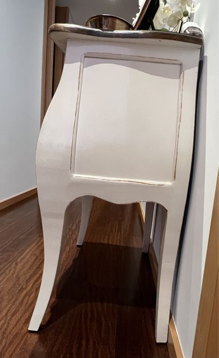 Móvel hall entrada /Mesa cabeceira Novo preço