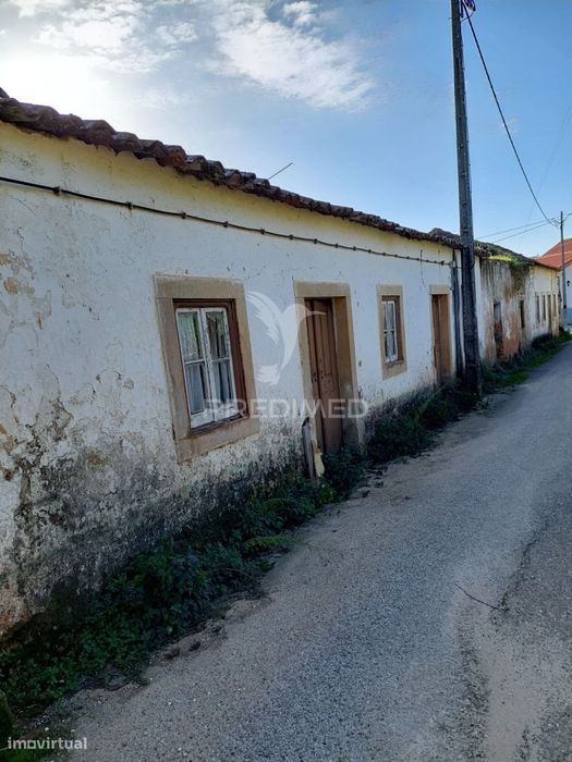Moradia de Campo para Recuperar em Areias, Ferreira do Zêzere — Ferreira do Zêzere, Santarém