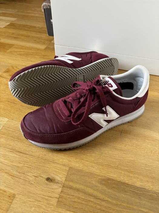 Sapatos New Balance Bordô