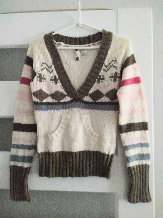 Sweter damski ecru kremowy
