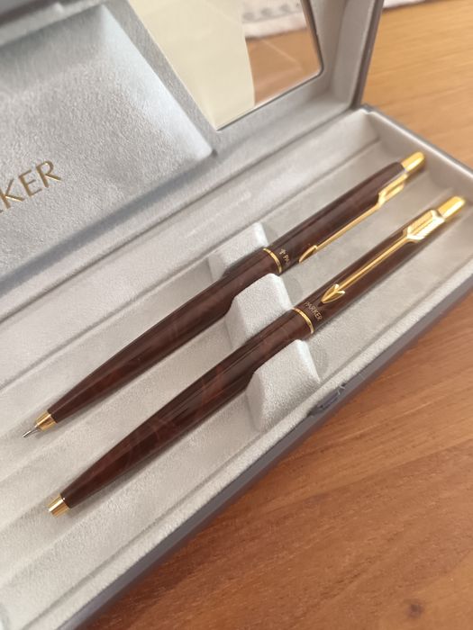 Caneta Esferográfica e Lapiseira Parker Classic 180