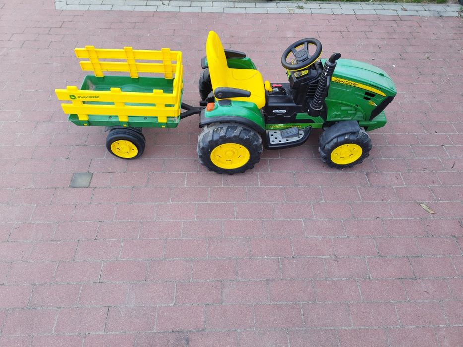Traktorek John Deere na akumulator