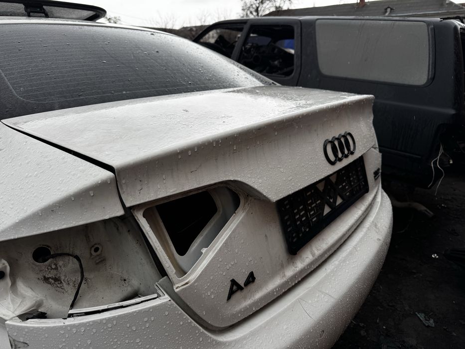 Кришка багажника Audi A4B8 S4 Ауді А4Б8 С4