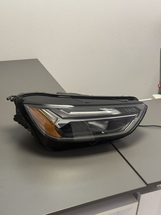 Права фара Audi Q5 80a 2021-2022-2023-2024 Full Led USA