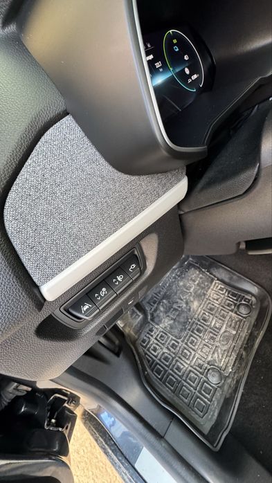 Рено зоя 2021 год свежая