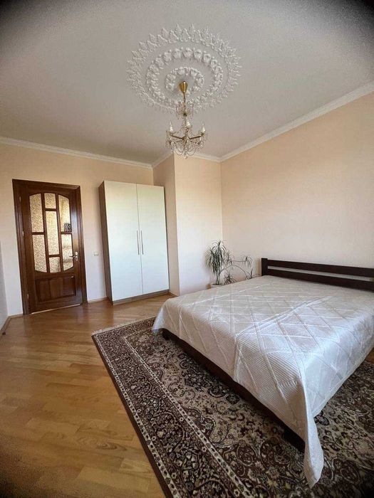 Оренда будинку в Мурованому