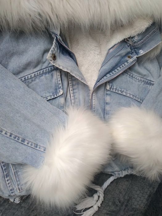 Piękna kurtka katana jeansowa z kapturem 3w1