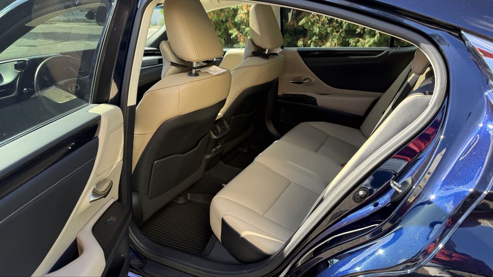 Оренда авто Lexus ES /аренда авто/авто в аренду/аренда машины