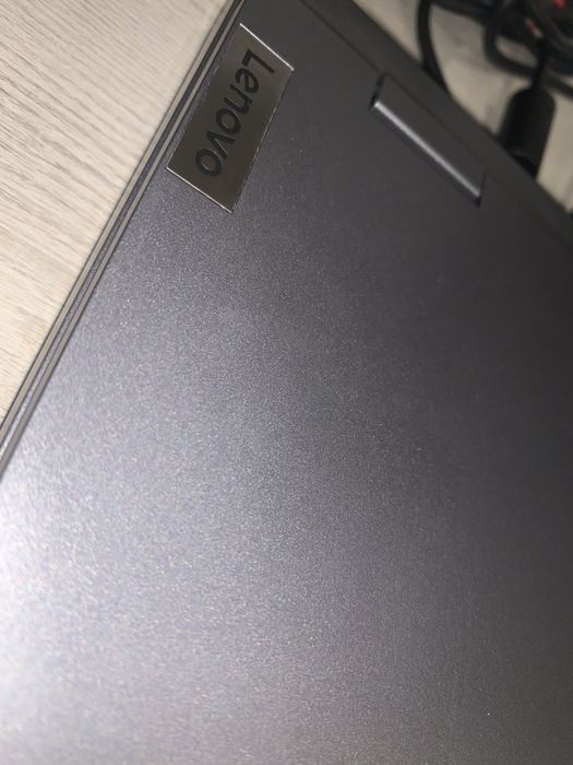 Ноутбук Lenovo LOQ 15IAX9I