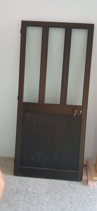 Porta de aluminio exterior