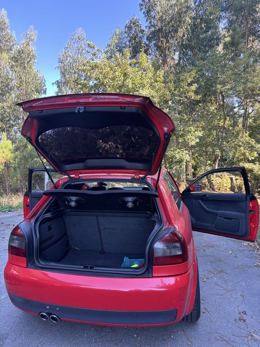Audi A3 Vermelho
