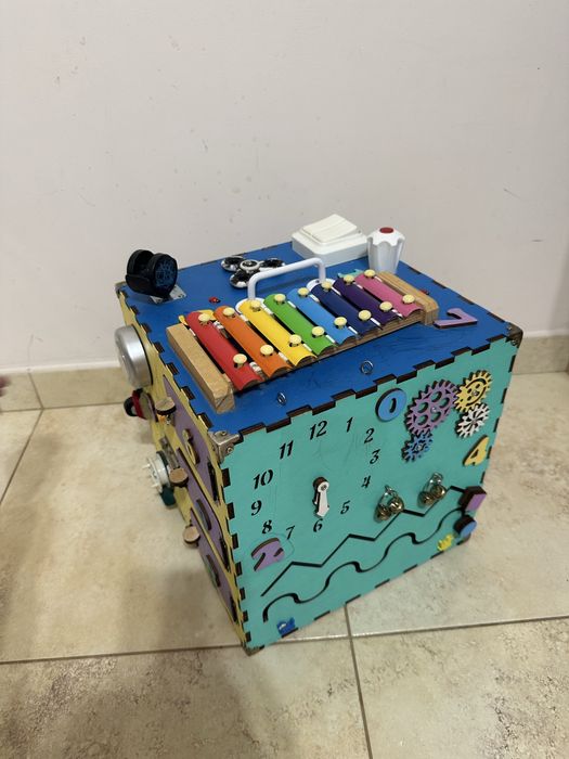 Бізі куб великий 30*30