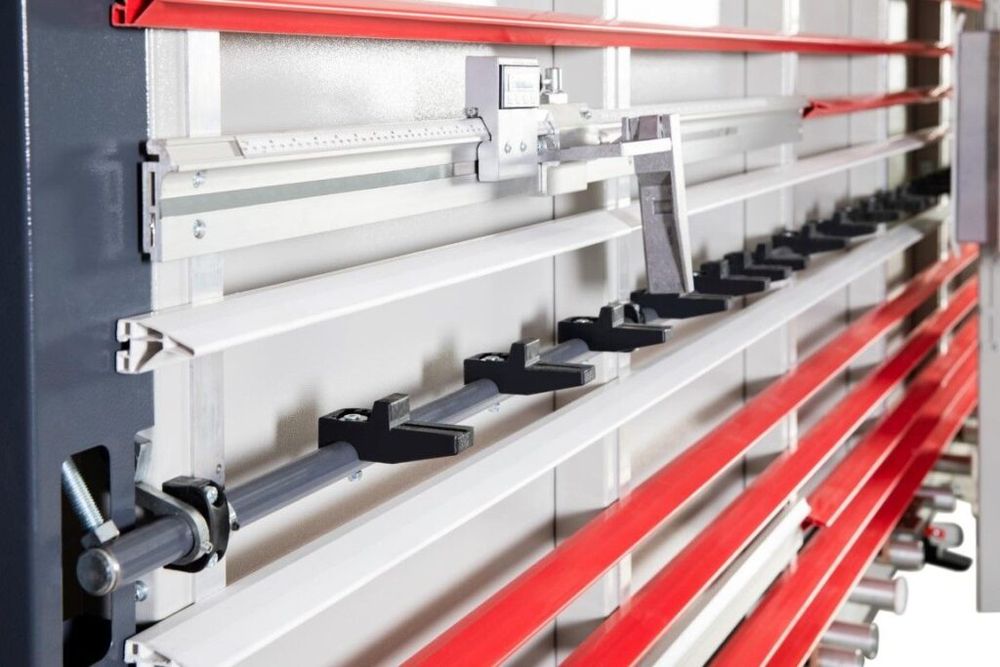 Вертикальний панельний пильний верстат WINTER CHALLENGE DIGIT 4122