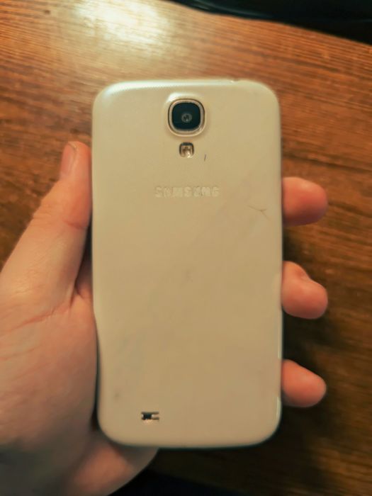 Телефон Samsung )