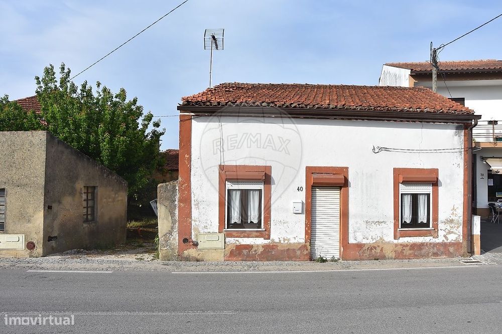 Moradia T3 para venda — Amoreira Da Gândara, Paredes Do Bairro E Ancas, Aveiro