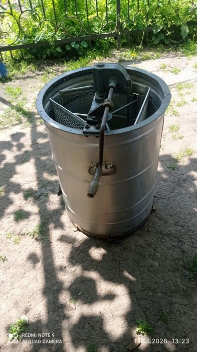 Продам медогонку з нержавійки