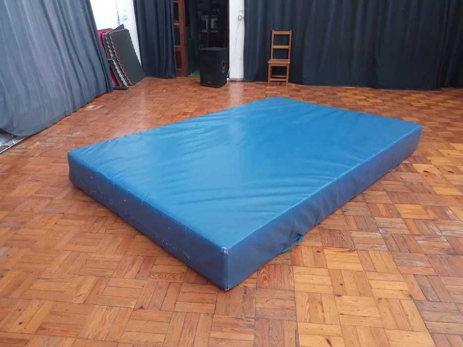 Colchão de Ginástica com cobertura reforçada,300X200X40CM