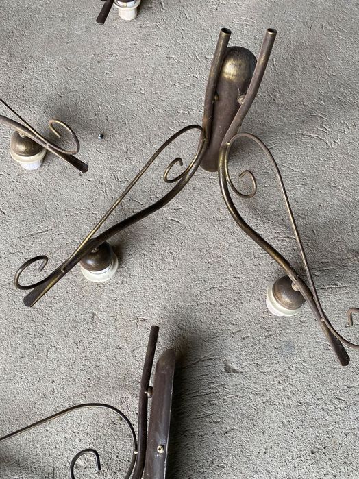 Lampy 4 szt (4. ,3,2,1 zarowkowy