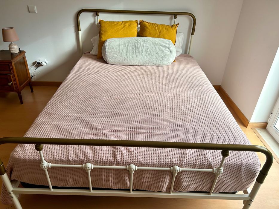 Complete La Redoute Double Bed Set (140x190) – Frame, Base & Mattress. Cama de Casal Completa