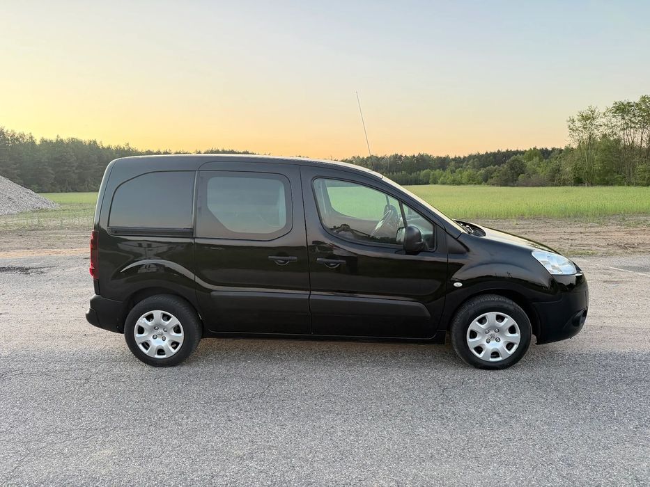 Peugeot PARTNER*1.6Hdi*klima*100%oryginał*ładne auto  2013*KLIMA*100%ORYGINAŁ*Dużo nowych części