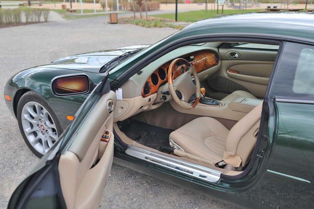 Jaguar XKR 4.0 V8 Supercharged 363 KM 1998r