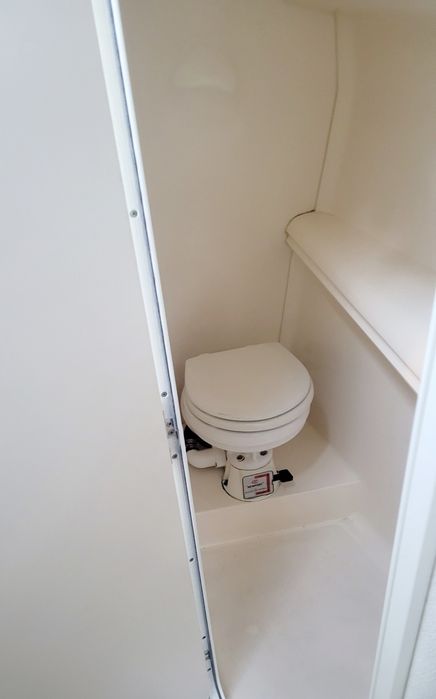 Łódź motorowodna motorówka Larson 280