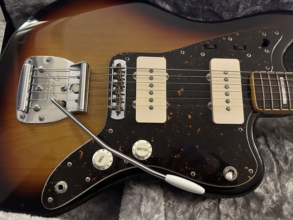 Fender Jazzmaster JM66B Japan + Fender Deluxe Molded Case