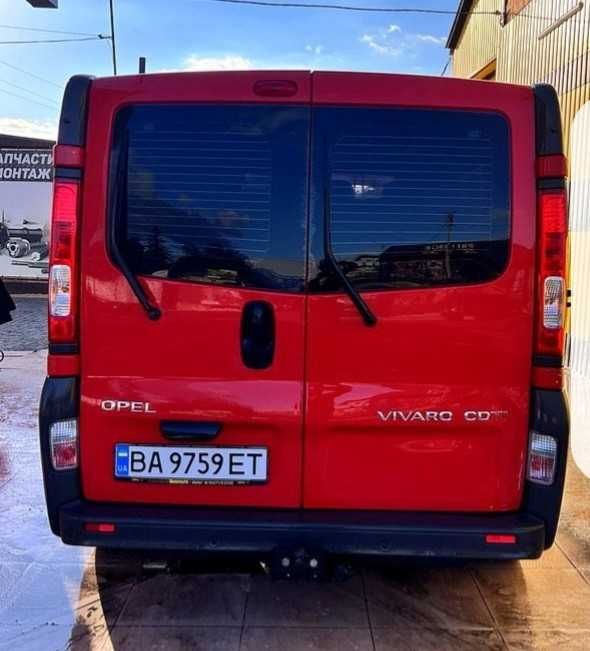 Опель Віваро 2.0