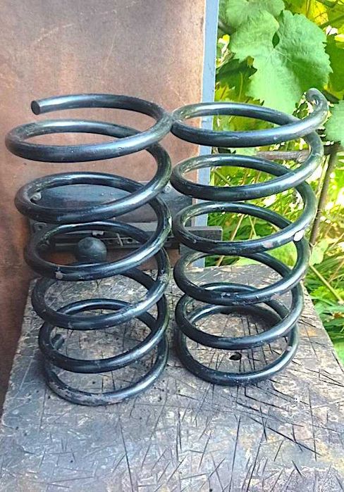 Пружини передні нові Kia Sportage 2 (2004-2008) 2.0 бензин