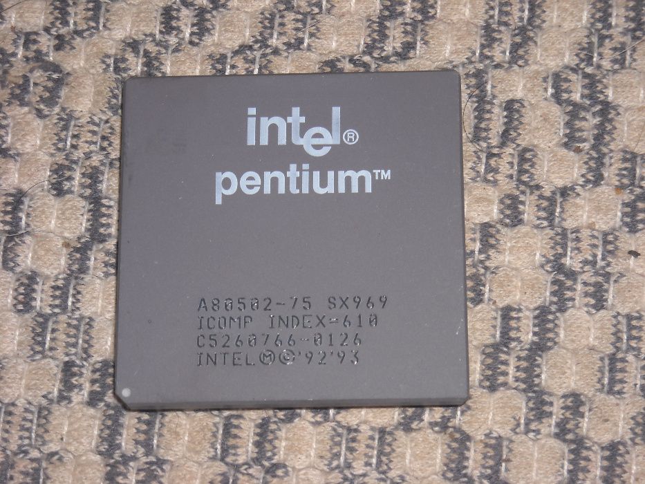 Old Intel Pentium Processors443110096812779521