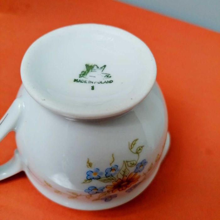 2 sztuki - dzbanuszek na mleko - porcelana WAWEL - złote zdobienia