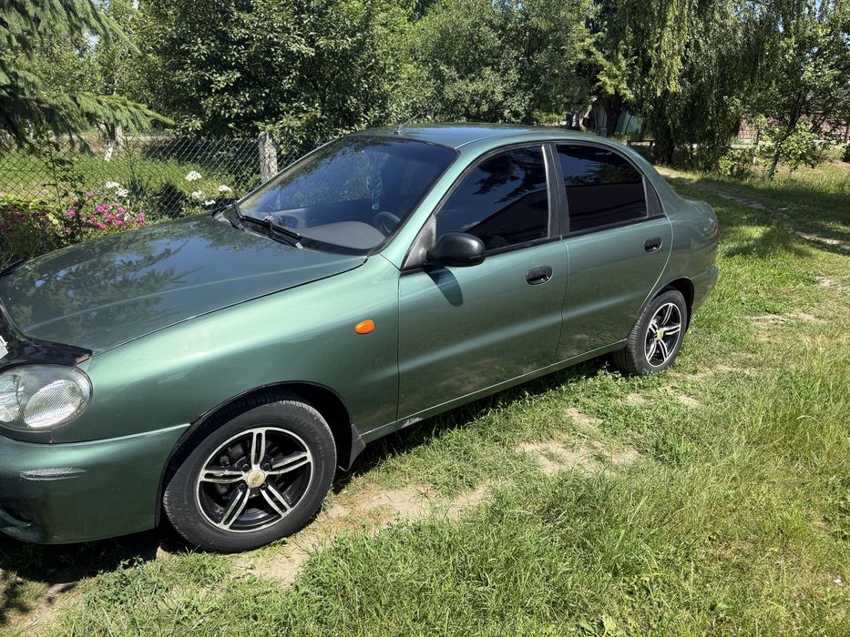 Ланос 2008р не гнилий)