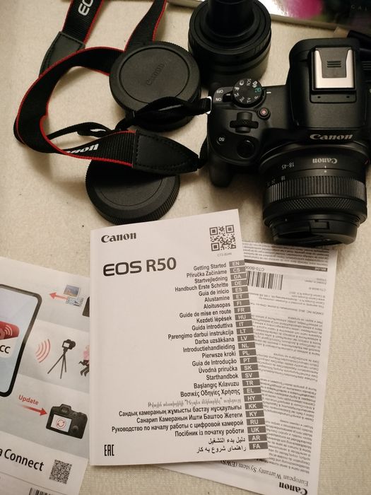 Aparat Canon EOS R50