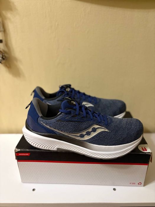 Новые ОРИГИНАЛ оригінал кроссовки кросівки Saucony Echelon 9