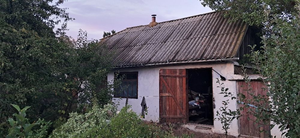 Продаж будинку смт вапнярка