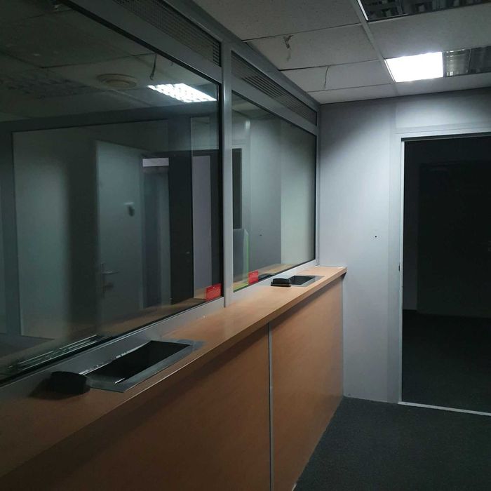 Продаж бізнес-центру 2735 кв.м, вул. Січових Стрільців, 20 (Центр)