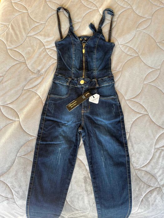 macacão Femenne jeans deluxe